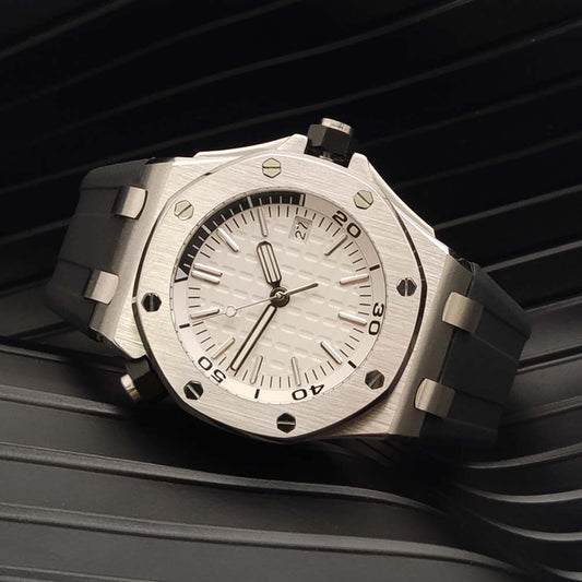 ROO Diver Seiko (White Dial)